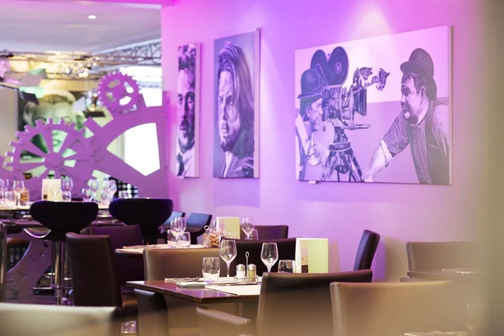 restaurant