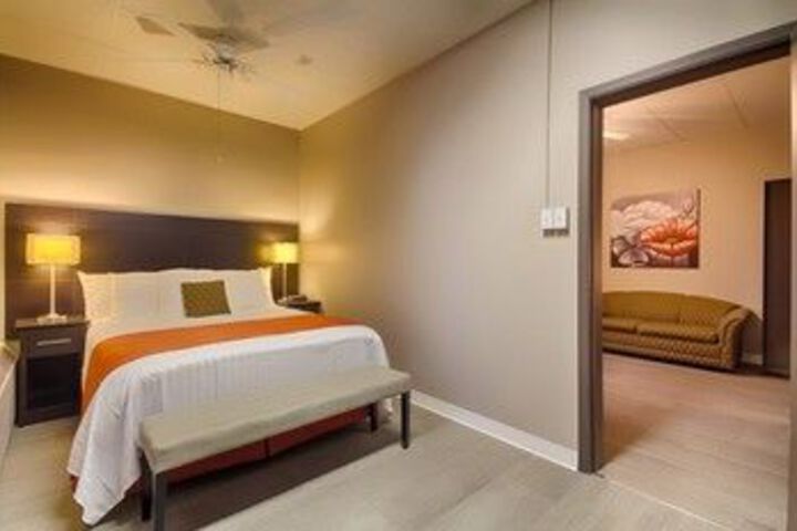 Room 12 of 24