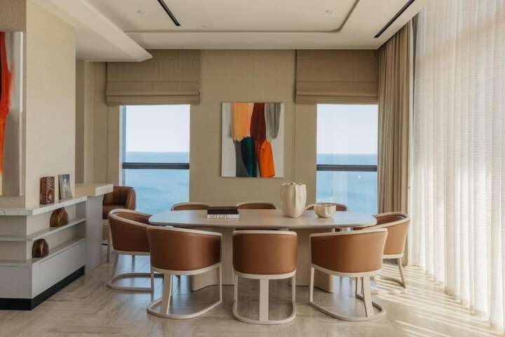 Room 44 of 119