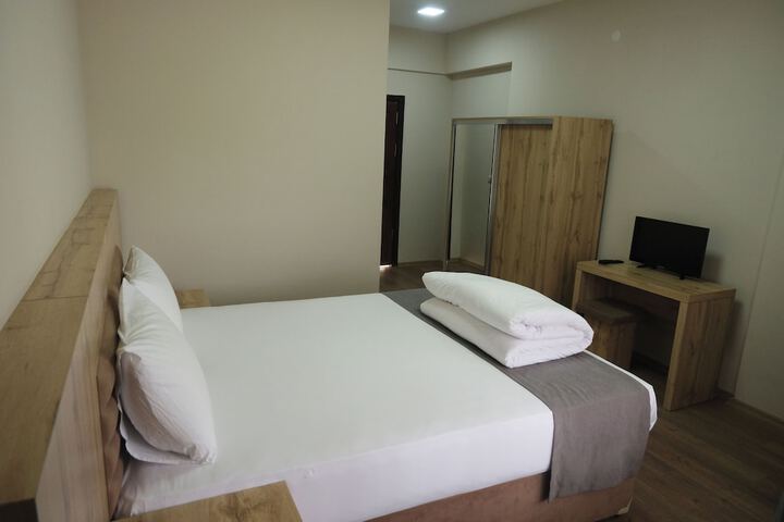 Room 12 of 41