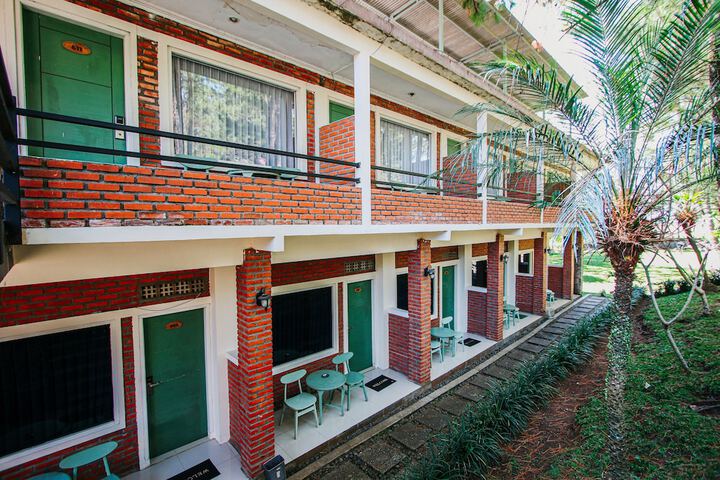 Hotel 175 of 184