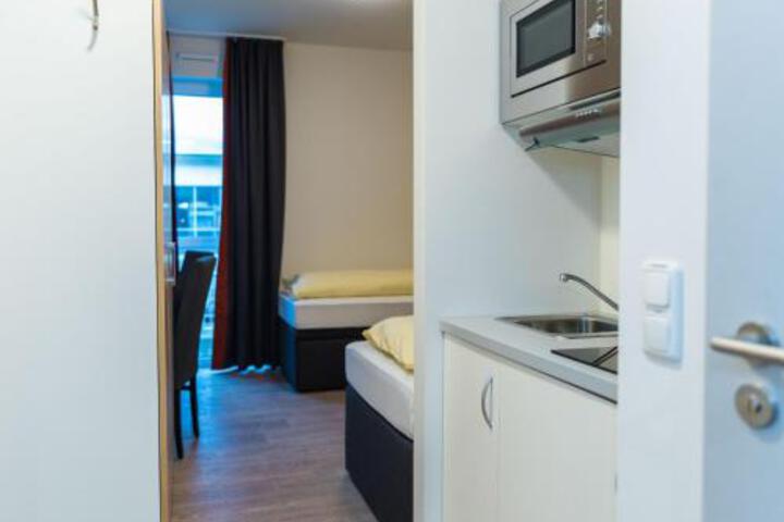 HOTEL STAFFELSEESTRASSE