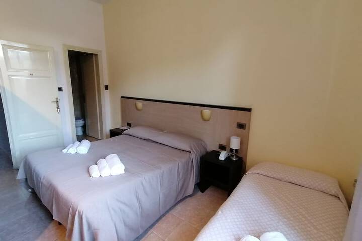Room 31 of 64