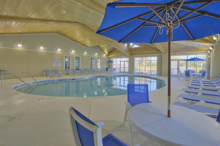 Hotel with Pool