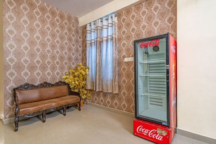 Room 18 of 22