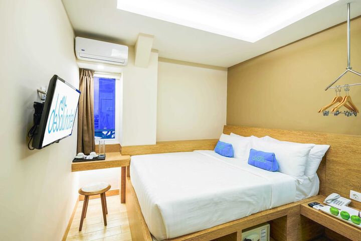 Room 8 of 23
