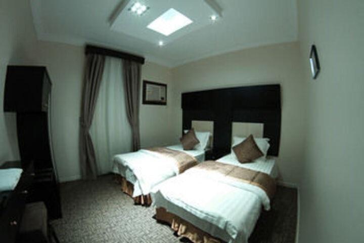 Room 12 of 26