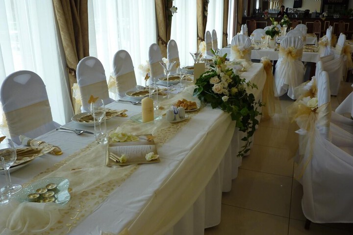 Ballroom/Hall 41 of 59