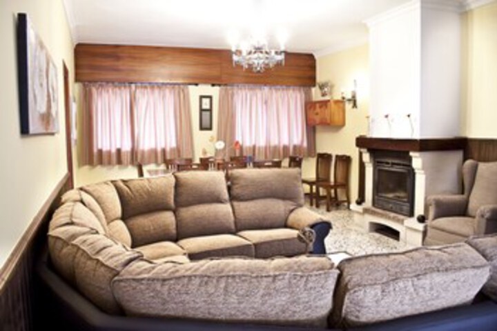 Room 10 of 22