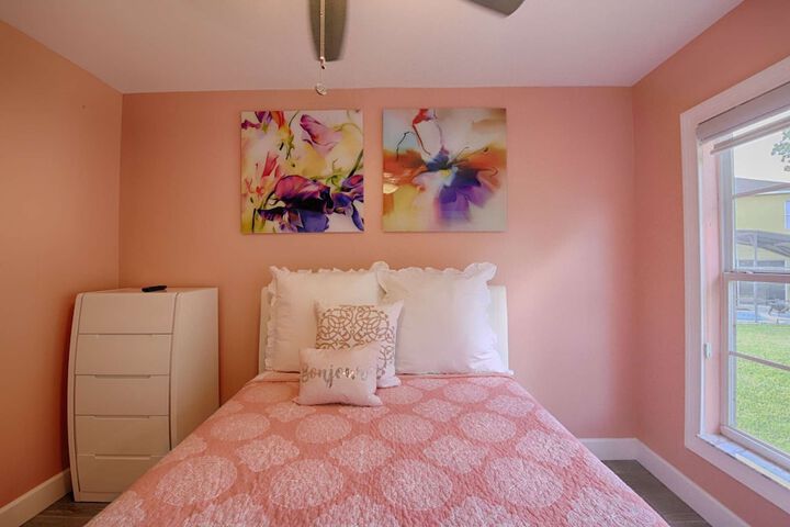 Room 6 of 101