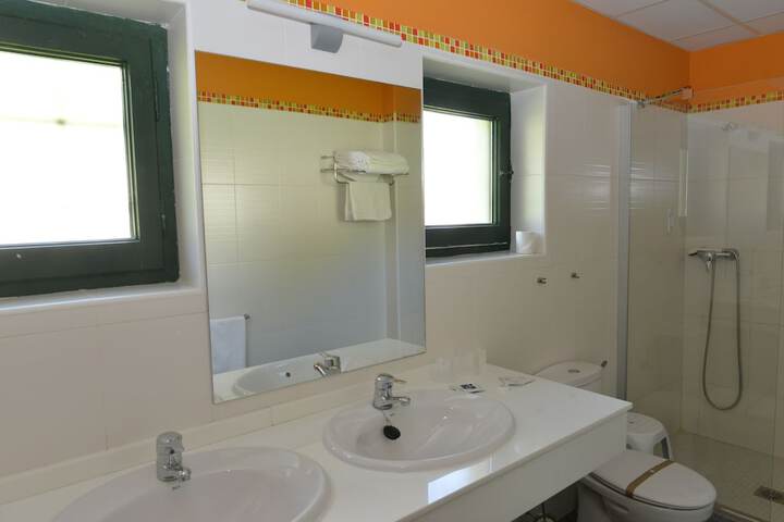 Room 29 of 85