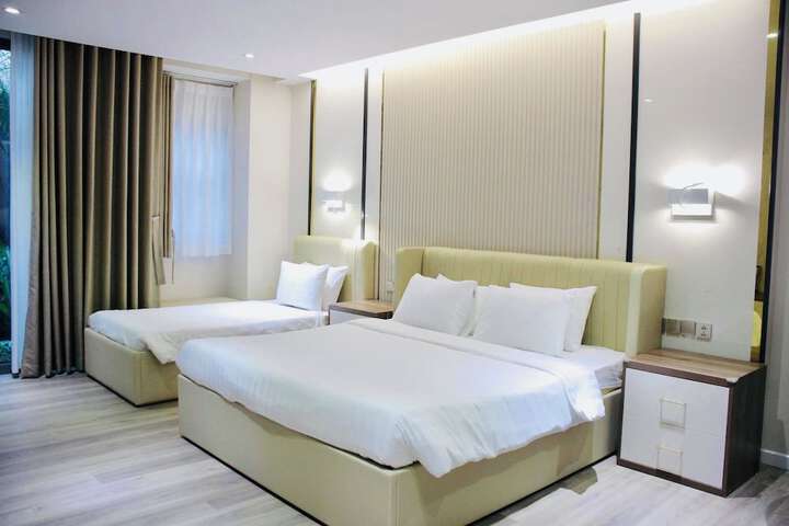 Room 26 of 45