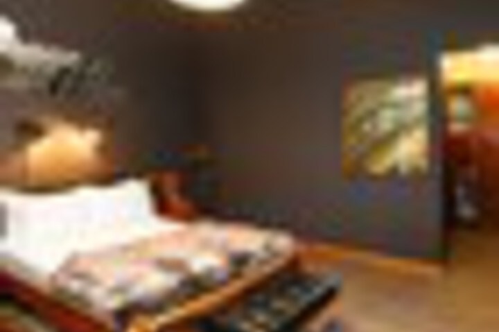 Room 17 of 150
