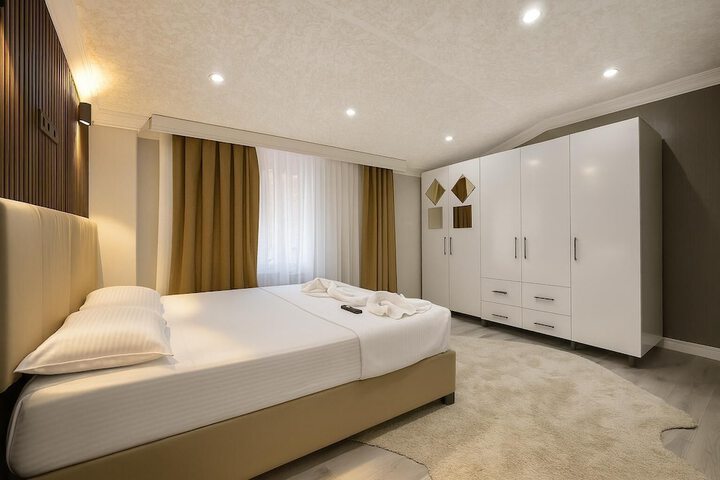 Room 17 of 73