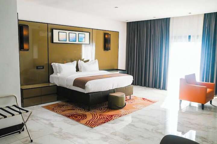 Room 17 of 63