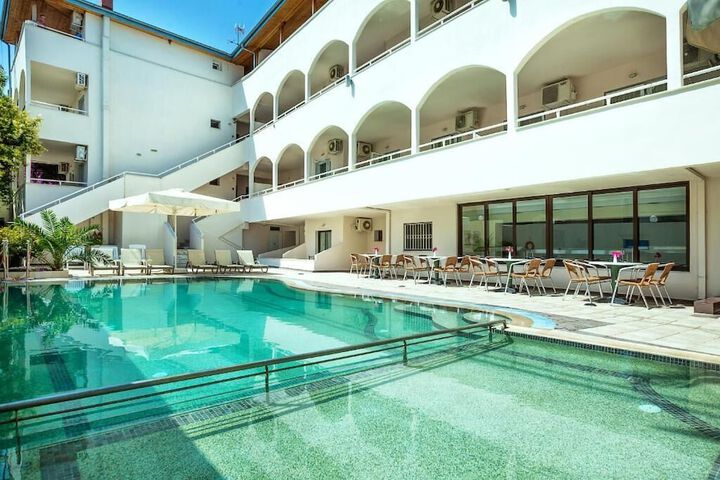 Hotel 43 of 48