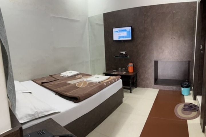 Room 25 of 59