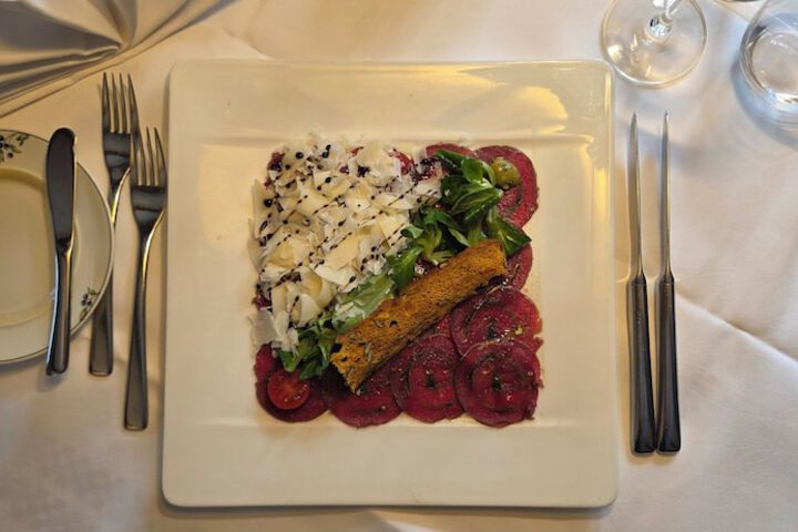 Dining 65 of 76