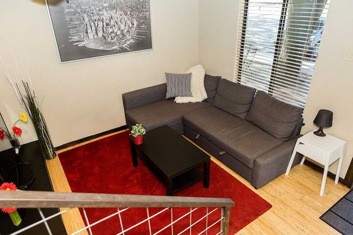 Room 32 of 82