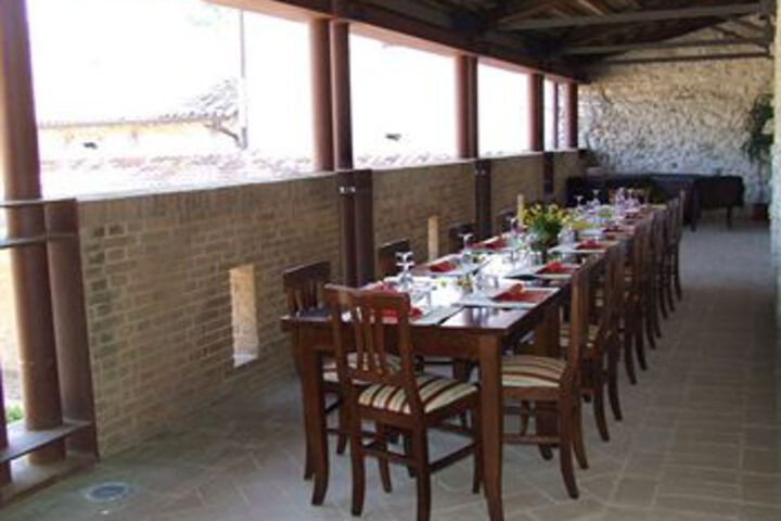 Dining 7 of 40