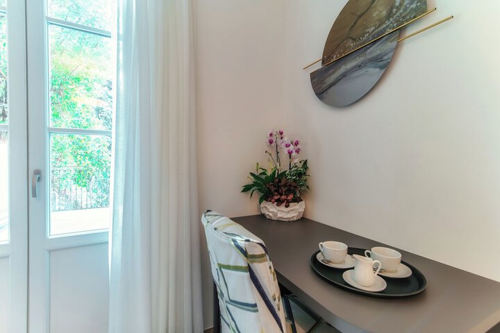 Room 75 of 193