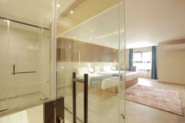Room 25 of 126