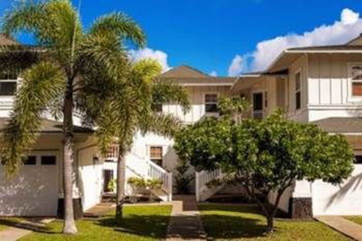 Photo of Plantation 211 by RedAwning