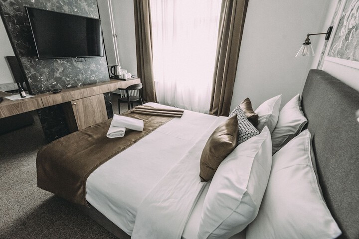 Room 20 of 39