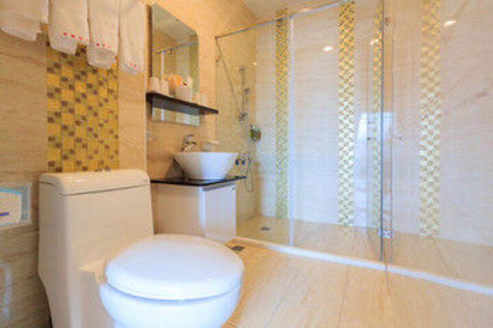 Room 5 of 27