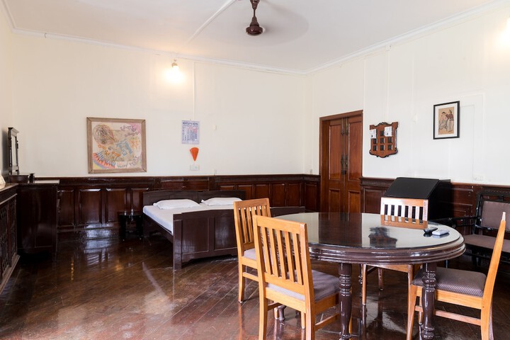 Room 5 of 26
