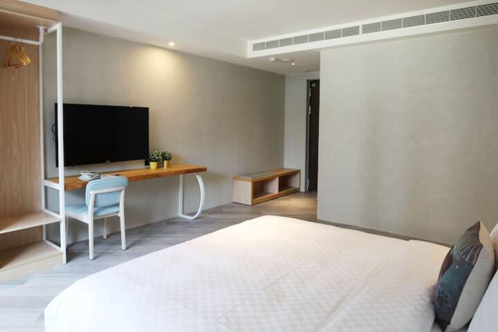 Room 11 of 135