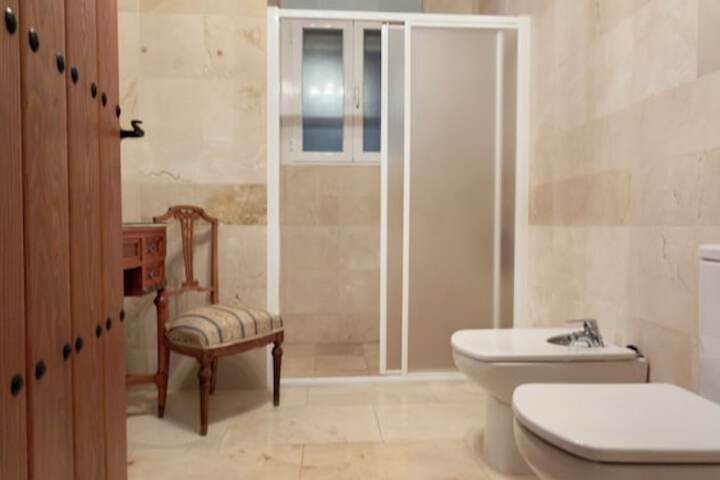 Room 9 of 21