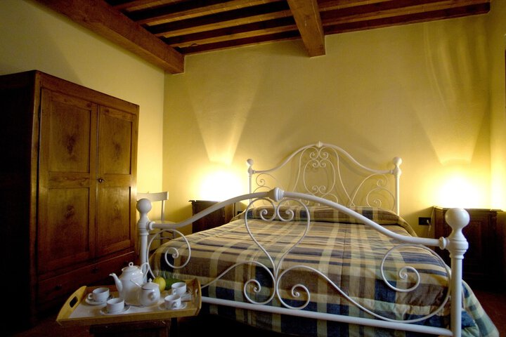 Room 4 of 51