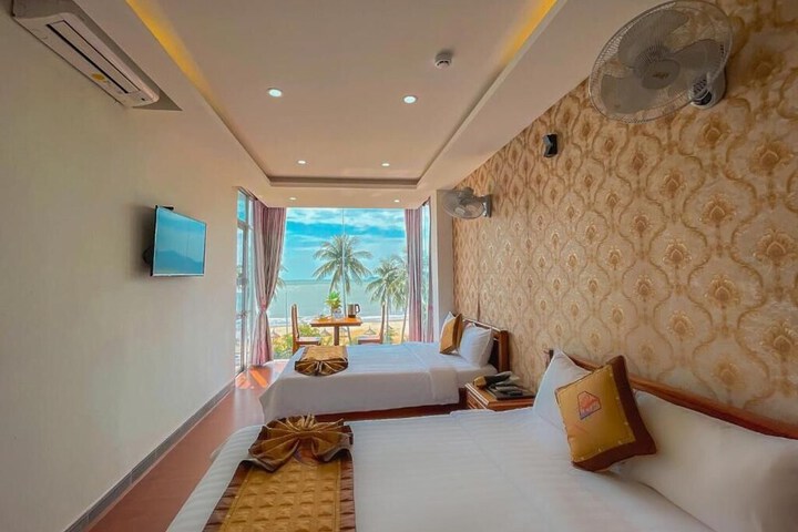 Room 17 of 41