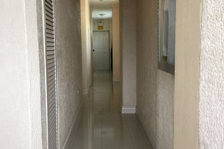 Ballroom/Hall 16 of 19