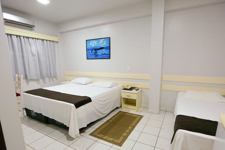 Room 17 of 40