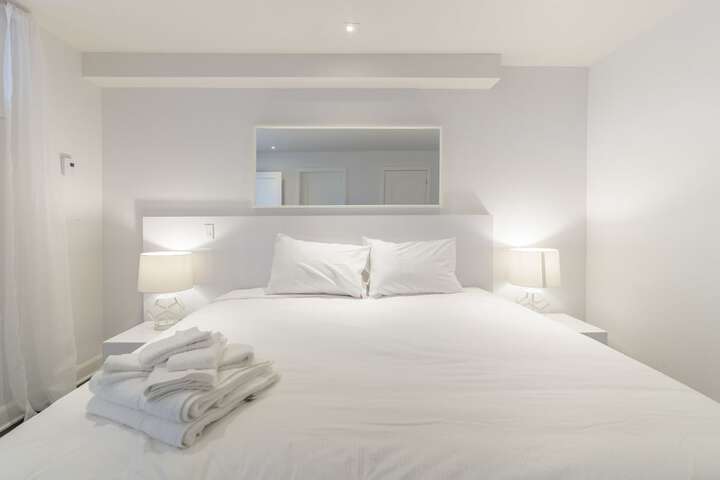 Room 92 of 197