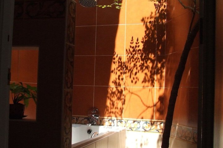 Room 9 of 53