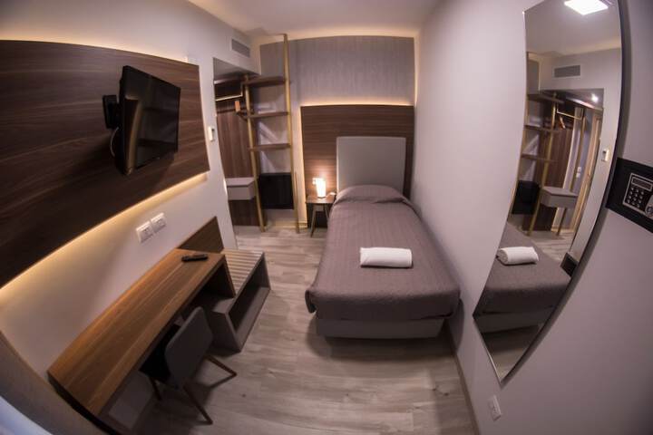 Room 20 of 44