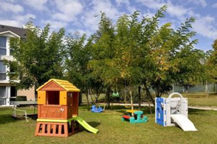 Childrens Play Area - Outdoor