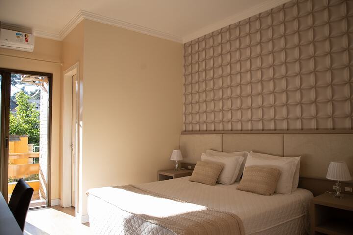 Room 10 of 95