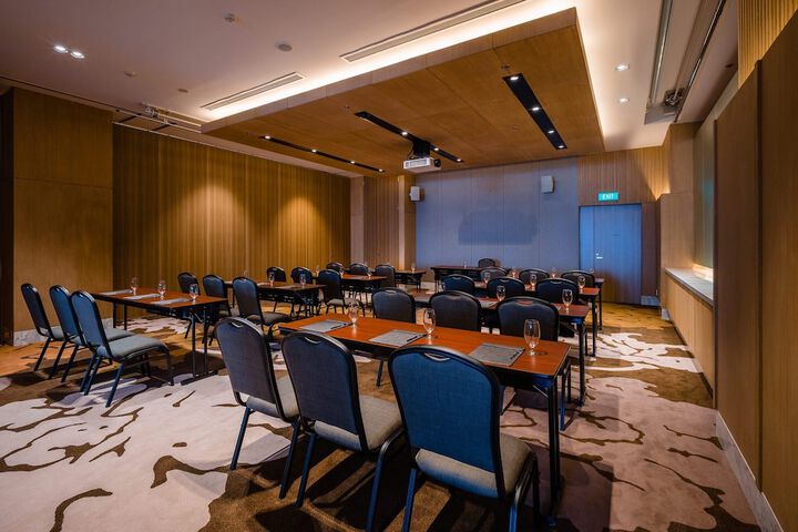 Ballroom/Hall 114 of 139
