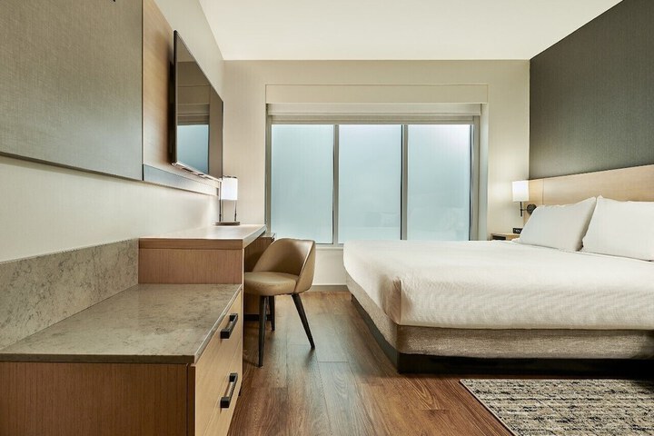 Room 8 of 29