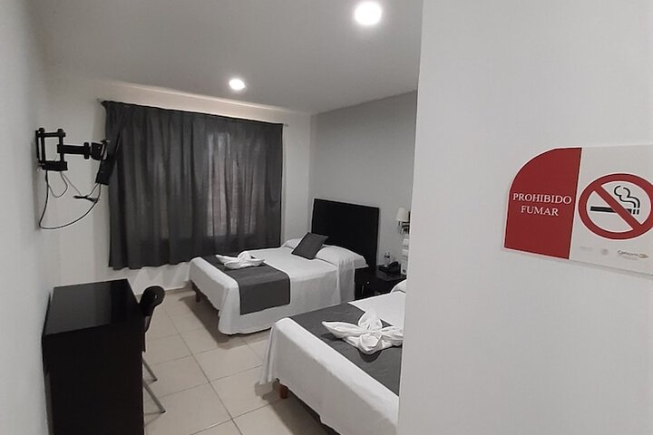 Room 12 of 36