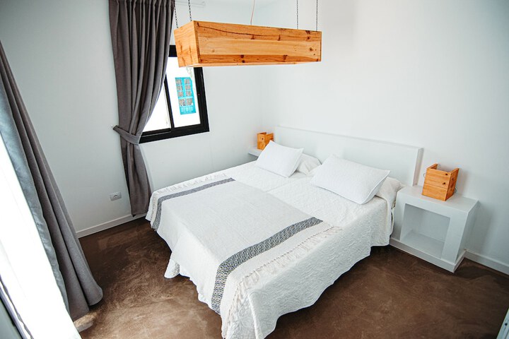 Room 4 of 58