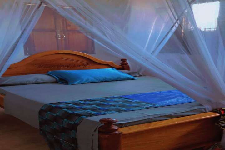 Room 15 of 25