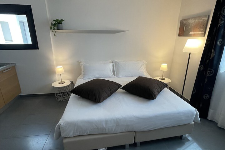 Room 14 of 44