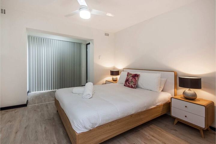 Room 3 of 14