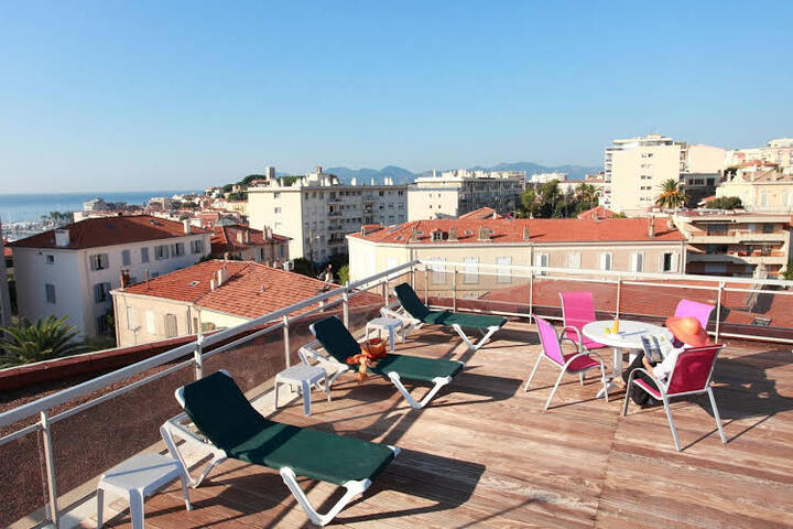 General 4 of 10