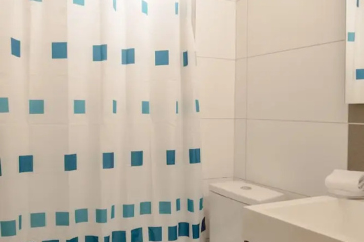 Room 10 of 21